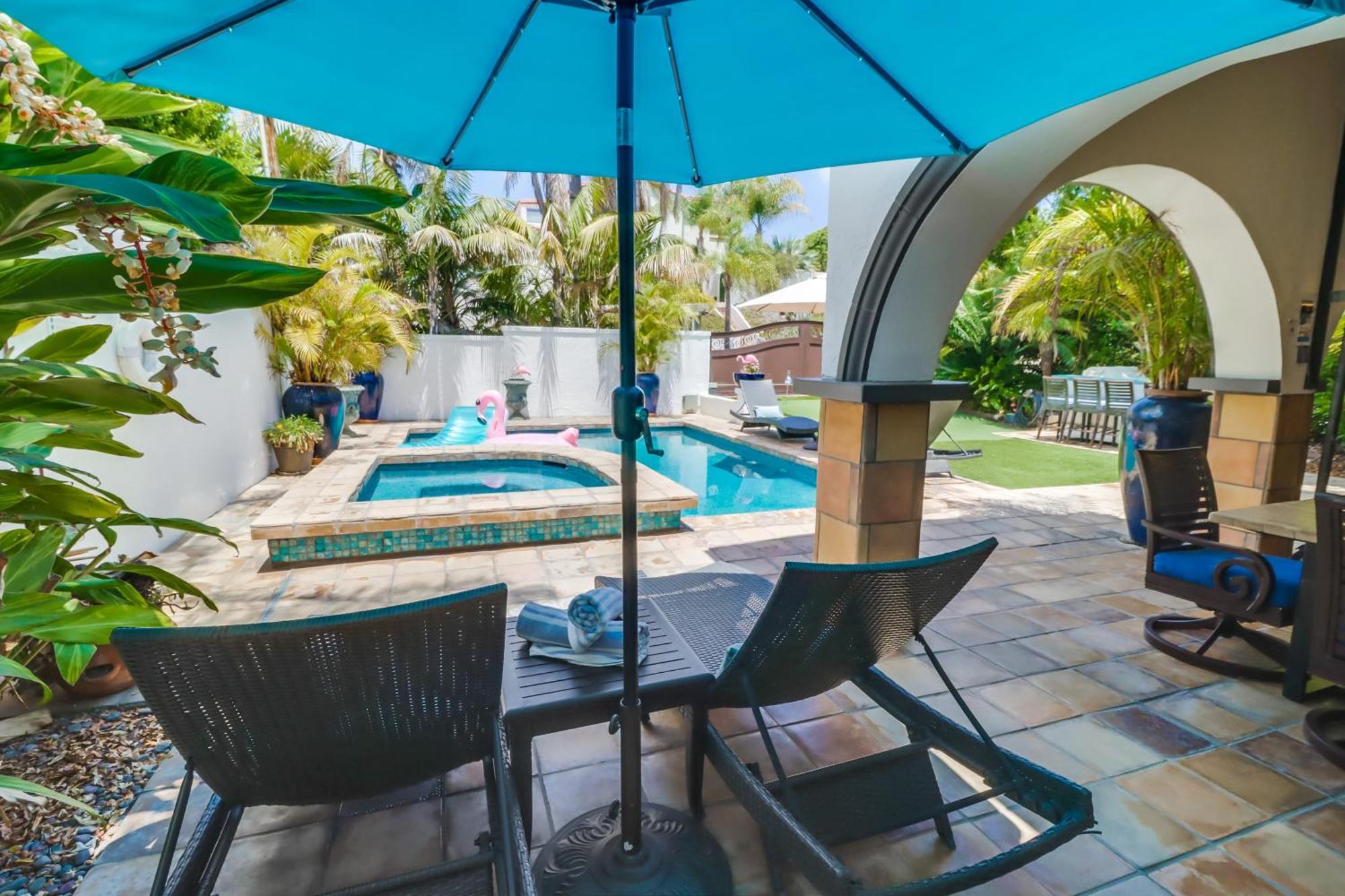 Casa Paradiso - A Private In Of The City! Holiday home *